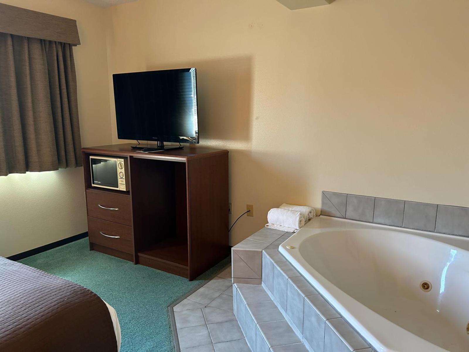 Northwoods Inn & Suites - Blackduck Dış mekan fotoğraf