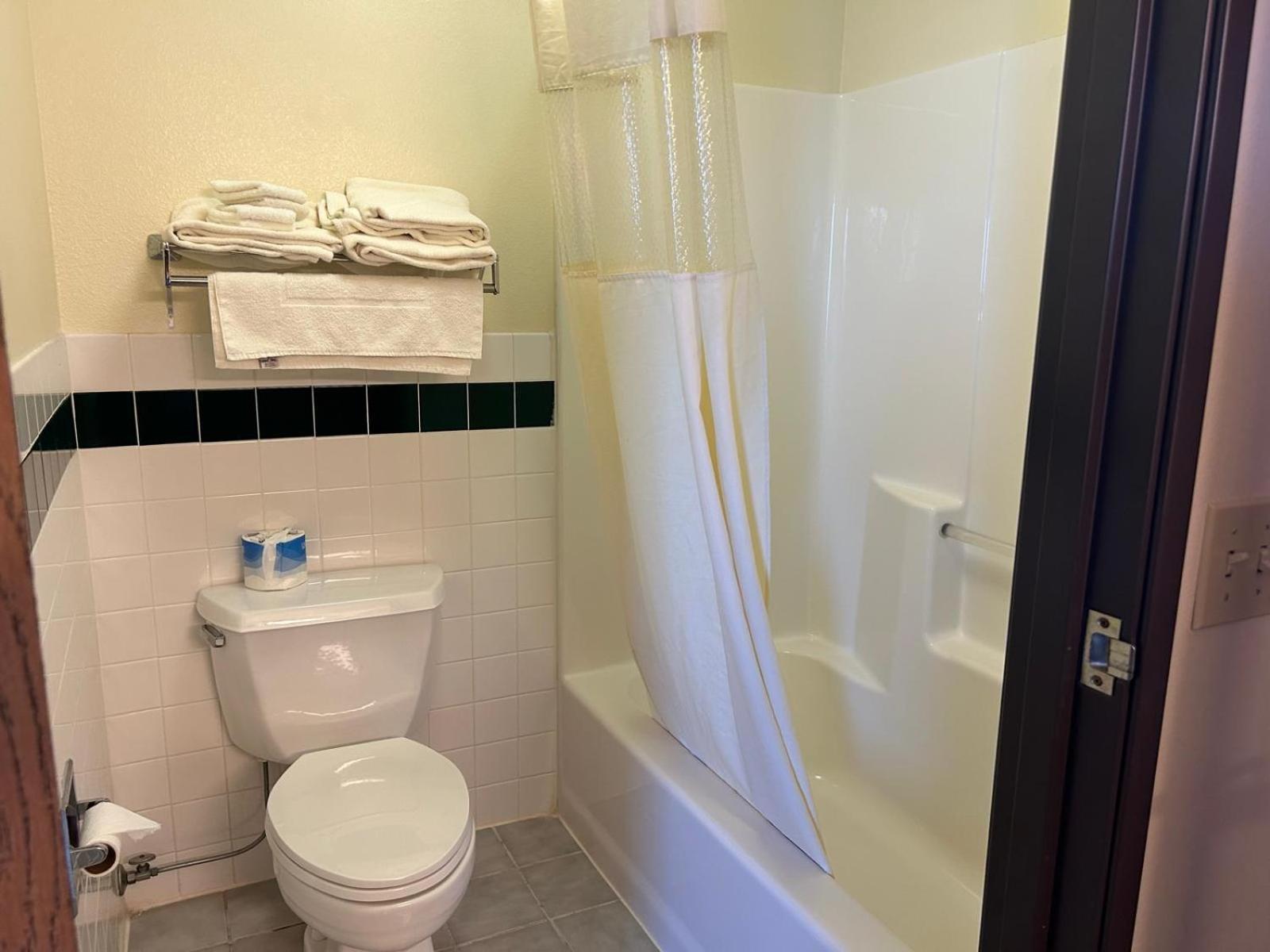 Northwoods Inn & Suites - Blackduck Dış mekan fotoğraf